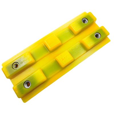 道路建設 ポリウレタンゴム 300*130-50P 三肋 M12 スクリューホール (中央距離 228*57) 2411112