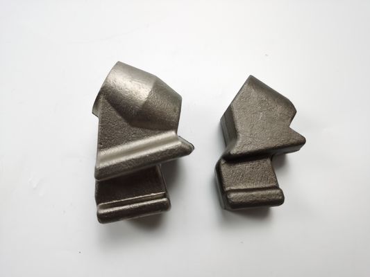 QC110HD 道路フレーシングマシンのスペアパーツのための大きなフレーシング歯の保持器 PM465 ピックホルダー 1013348/1519941