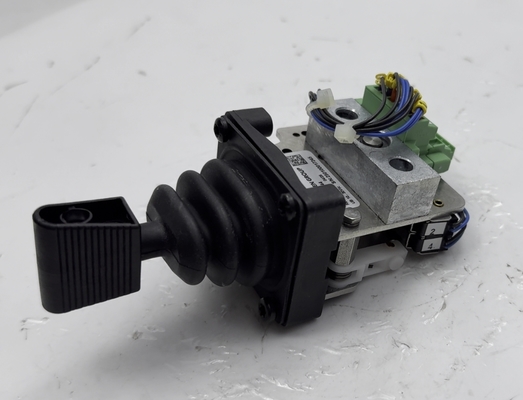 W50 ジョイスティック コントロールスティック 24V コントロールハンドル 194444 輸送ベルト リフトスイッチ 道路フレスリング機械部品
