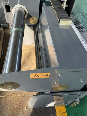 AB500-3TV用アスファルト舗装機用5mスクリードプレートアセンブリ
