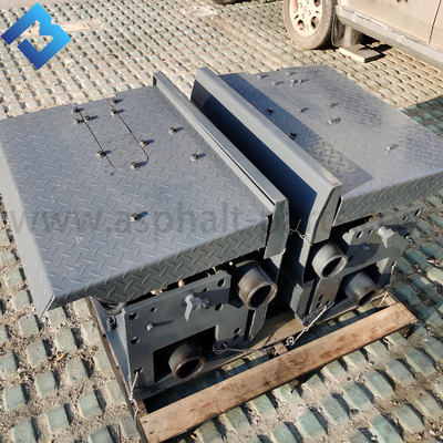 アスファルトパバーのスペアパーツ交換 スーパー6M スクリードシステム メインスクリードプレート組成