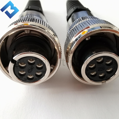 のアスファルト ペーバーのための多機能の6つの穴の電線のプラグ