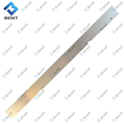 BENIT AB600-2 AB600-3 メインエンジン用摩耗板 6M 2052396 アスファルトフィニッシャー用耐摩耗ナイフプレート ロード建設